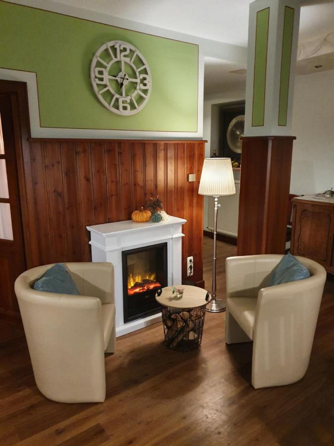 Hotel & Restaurant Sonnenhoefle Sommerhausen Bagian luar foto